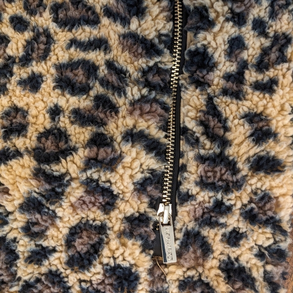 Calvin Klein Leopard Print Sherpa Faux Shearling Zip Vest Women’s Small - Picture 3 of 11